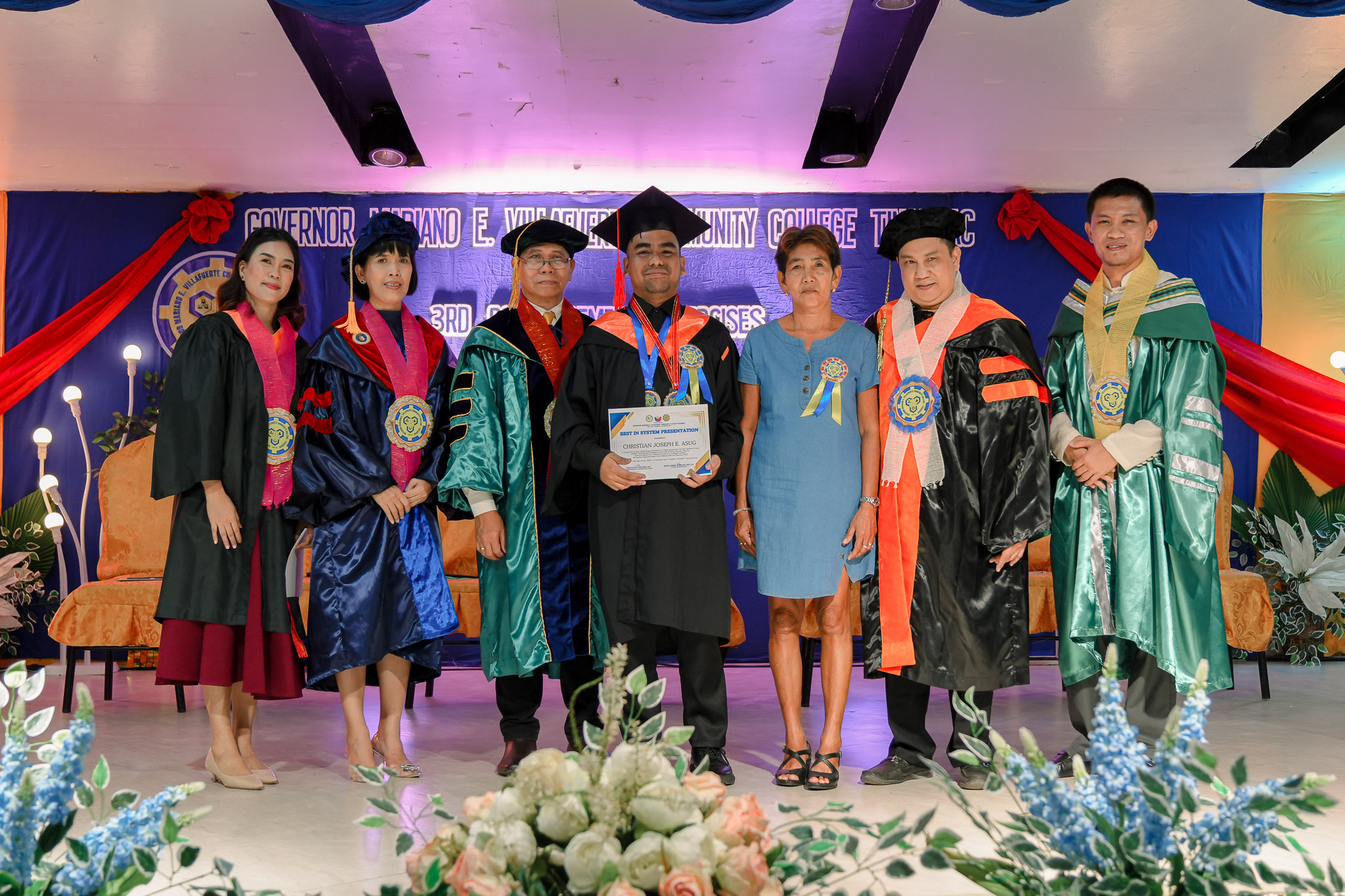CamSur community college produces over 170 degree-holders in Tinambac