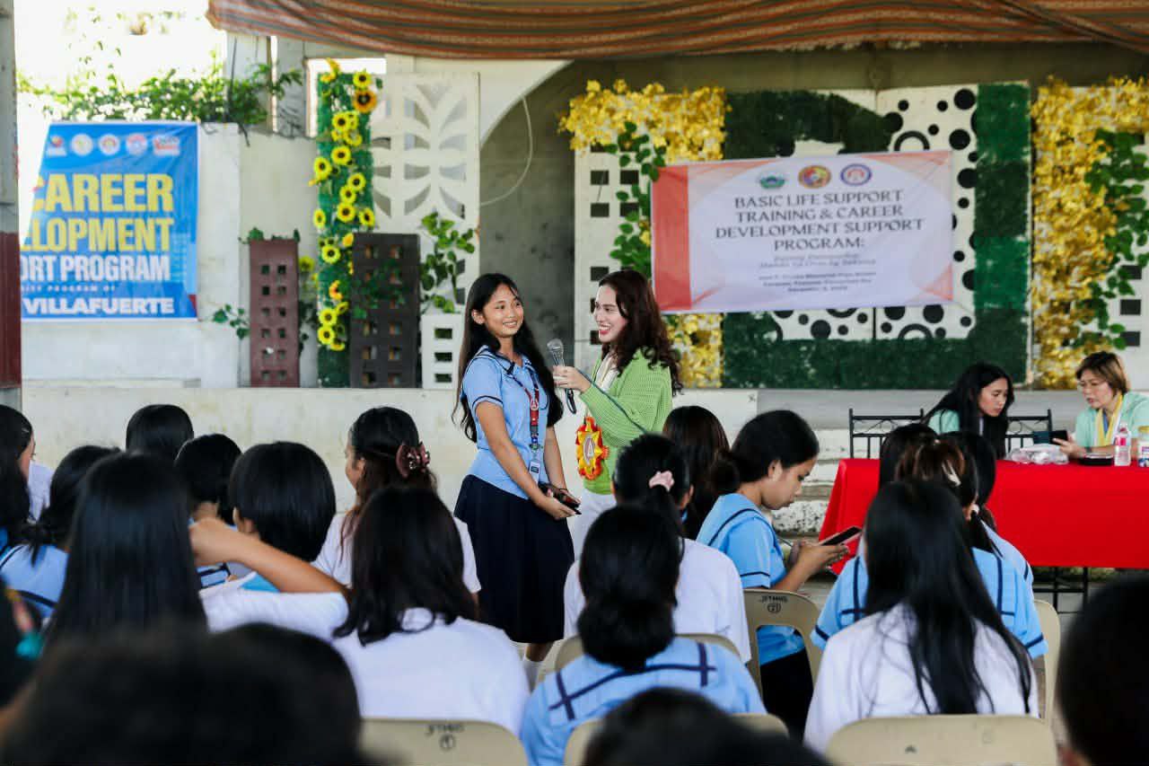 CamSur PESO equips students with career coaching in Pasacao